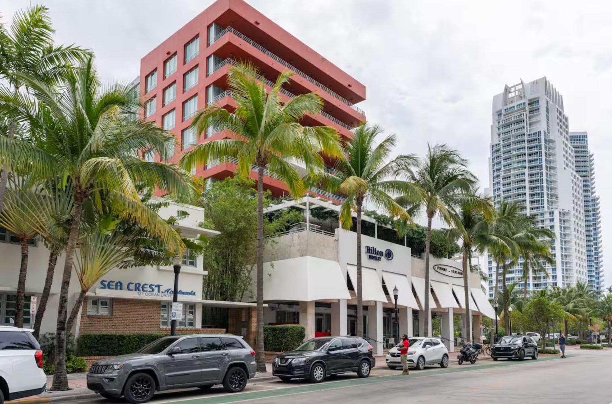 Beachfront Bentley Hotel One Bedroom Suite With Balcony And Beach Access Miami Beach Exterior foto