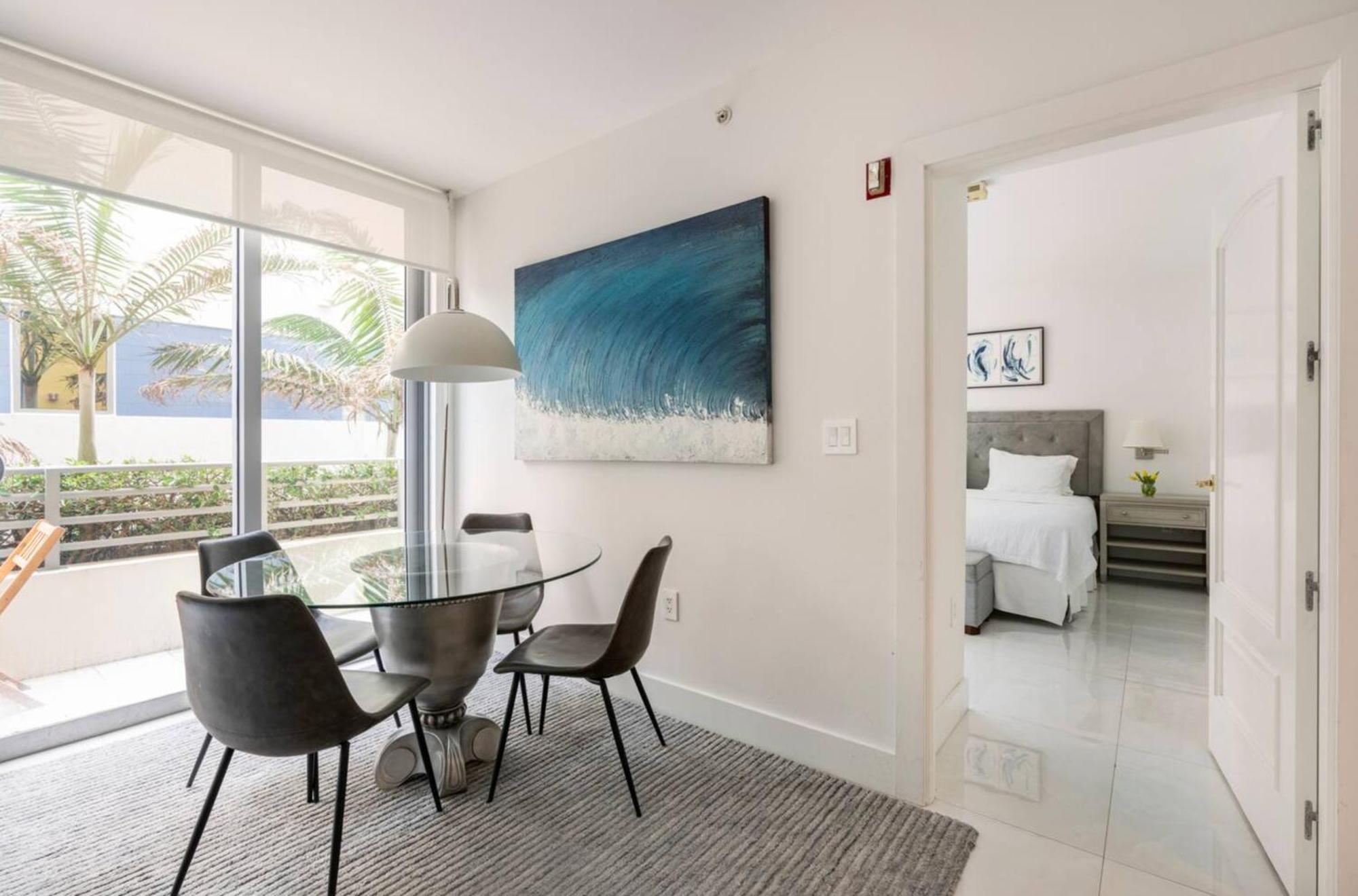 Beachfront Bentley Hotel One Bedroom Suite With Balcony And Beach Access Miami Beach Exterior foto